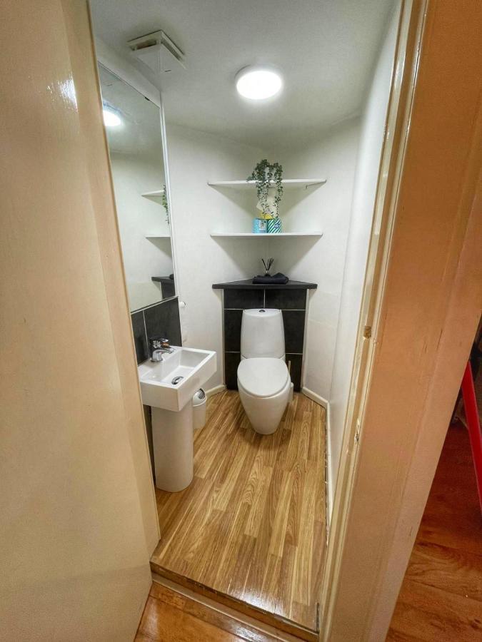 1 Bed Apartment Единбург Екстер'єр фото