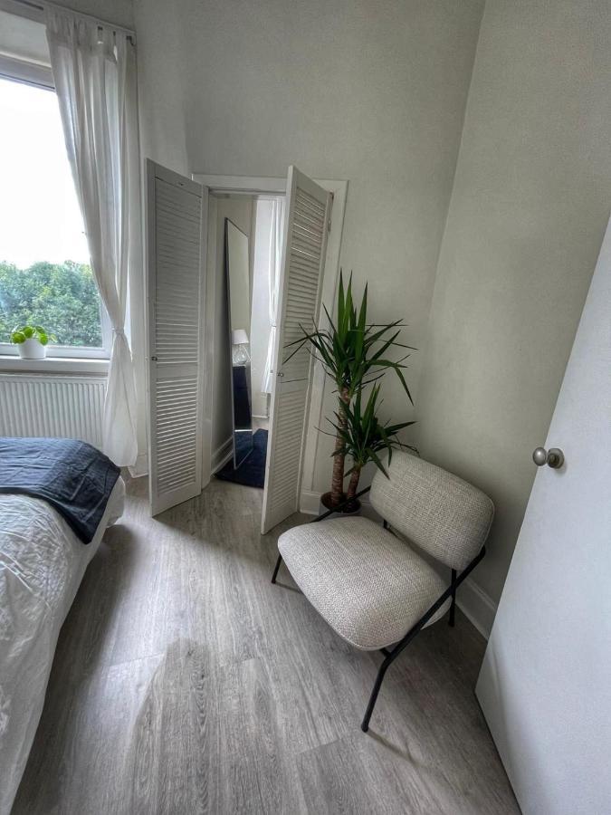 1 Bed Apartment Единбург Екстер'єр фото